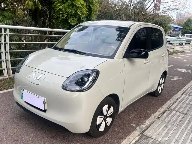 WULING HONGGUANG MINIEV 2025