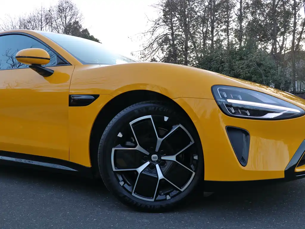 XIAOMI CAR XIAOMI SU7