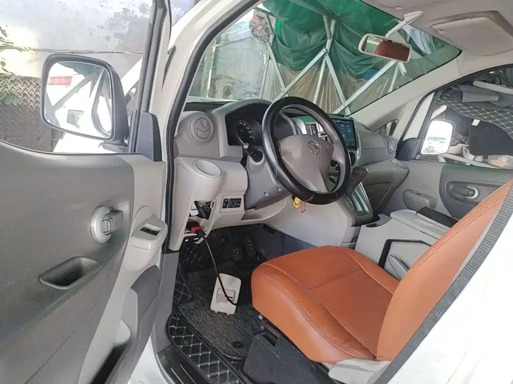 Nissan NV200 — миниатюра 16