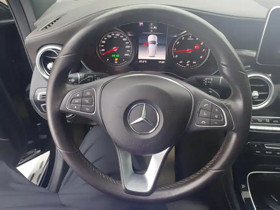 Mercedes-Benz GLC — миниатюра 15