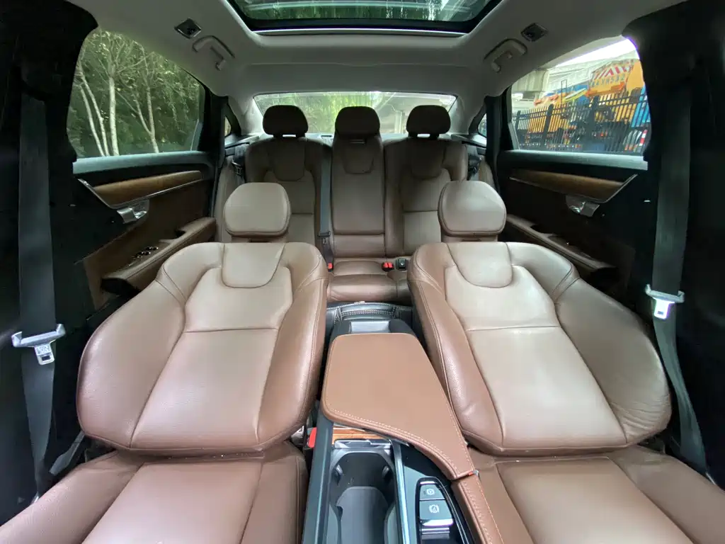 Volvo S90 — миниатюра 20