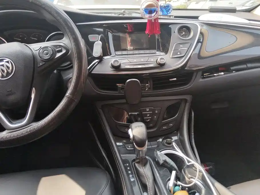 Buick Envision Plus — миниатюра 13