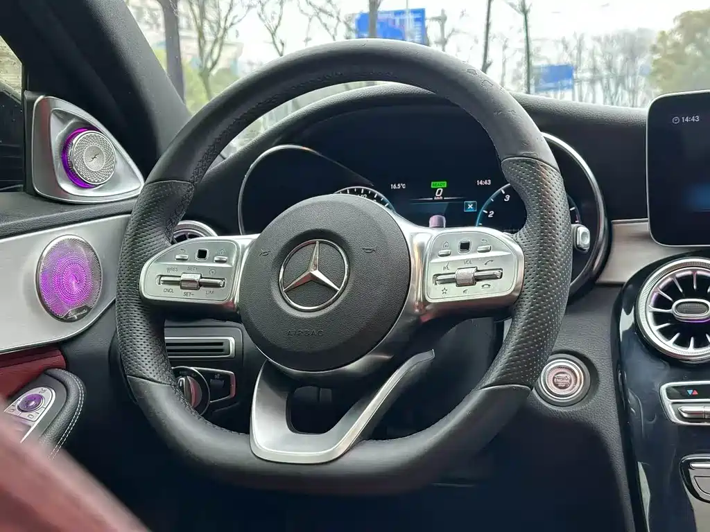 Mercedes-Benz C-Class — миниатюра 5