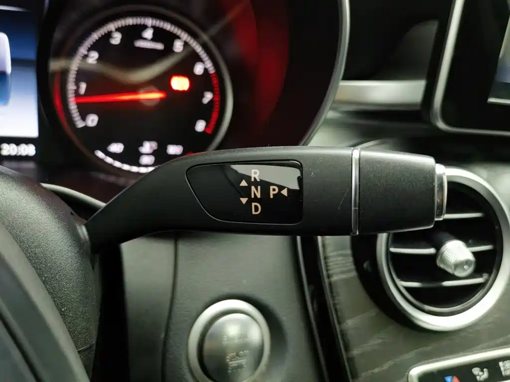 Mercedes-Benz C-Class — миниатюра 13