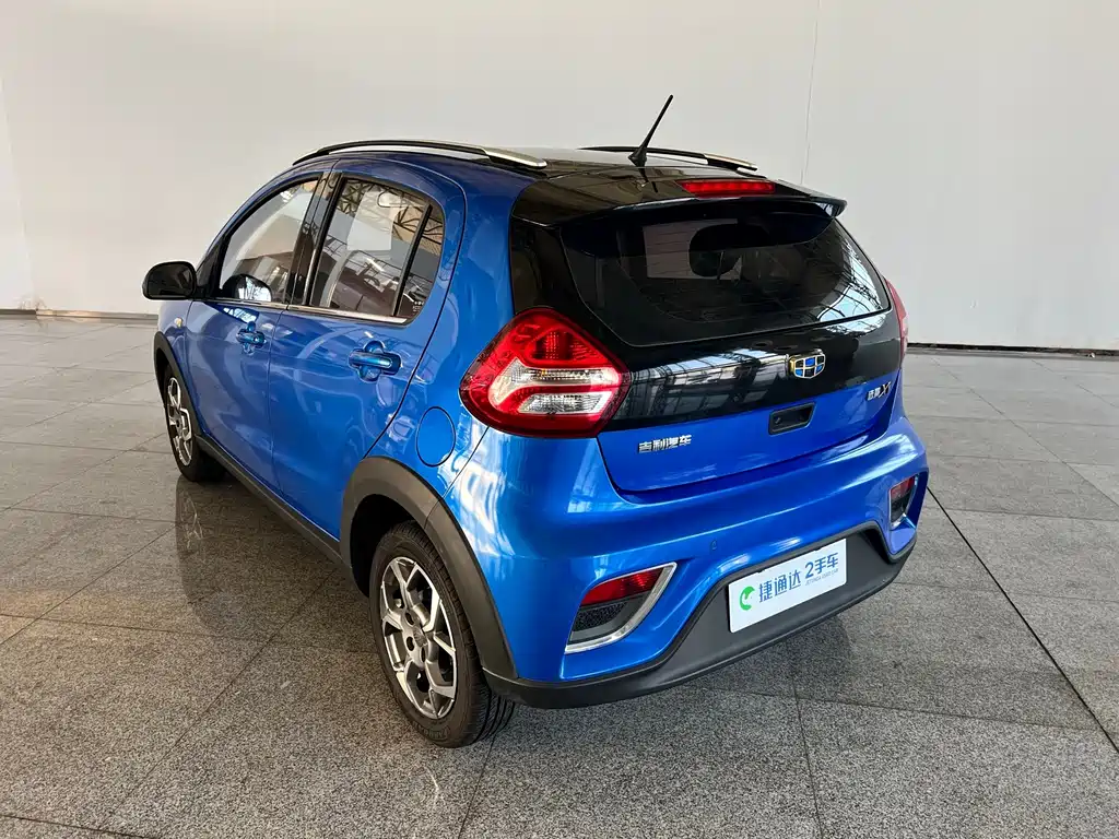 Geely Vision X1 — миниатюра 17