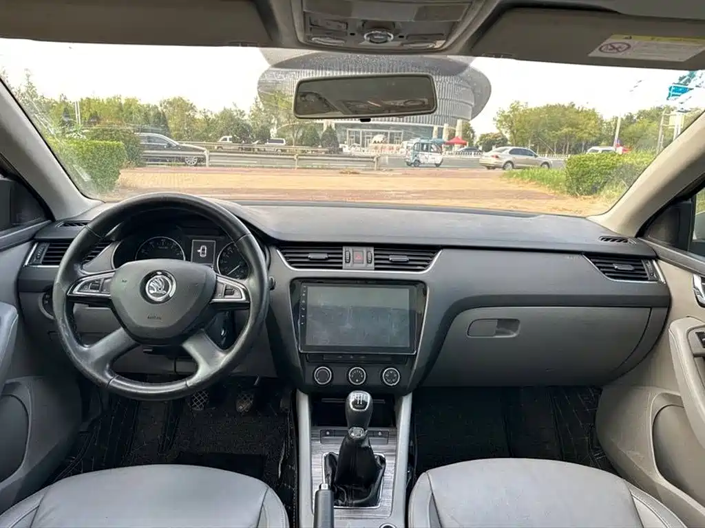 Skoda Octavia — миниатюра 9
