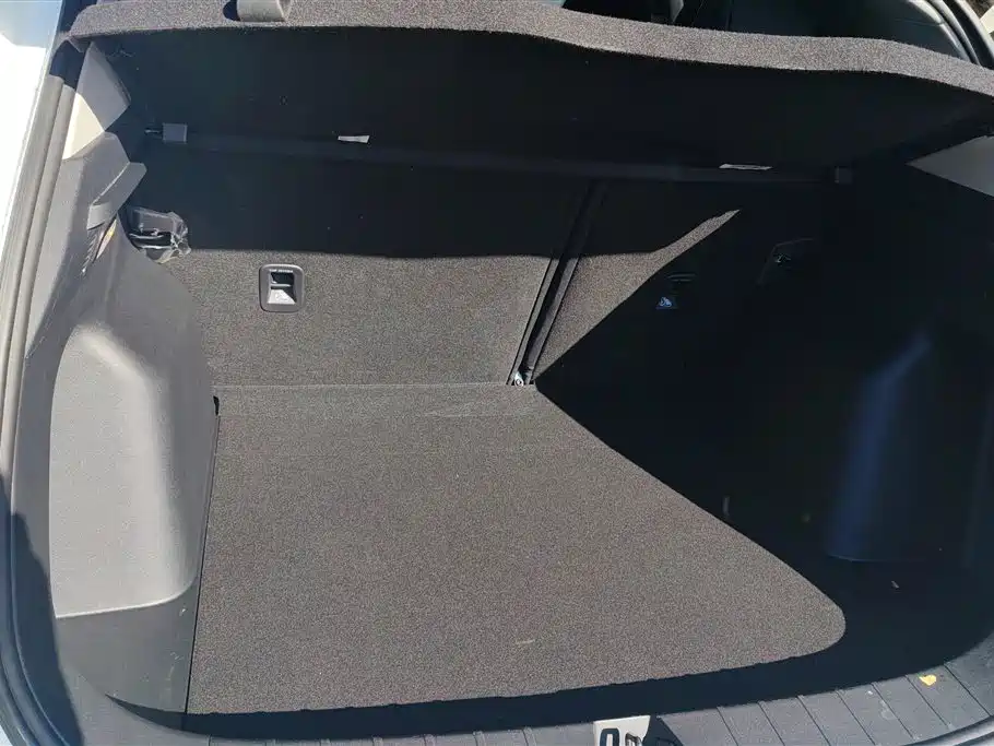 GEELY AUTOMOBILE BINYUE