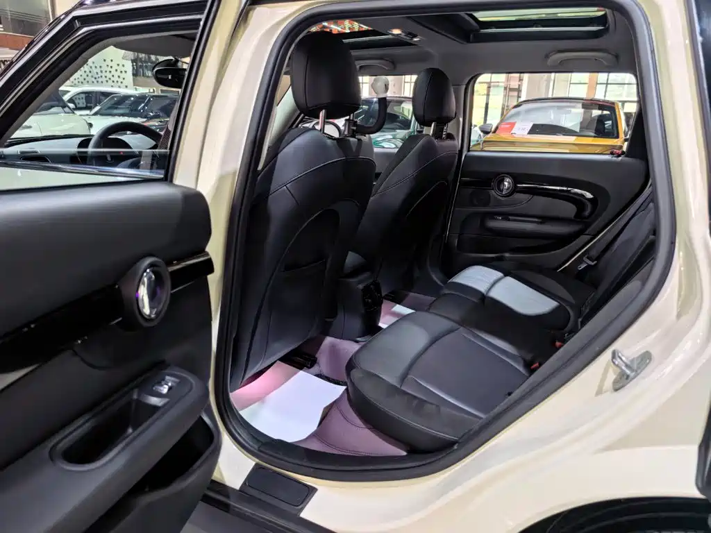 MINI Mini Clubman — миниатюра 14