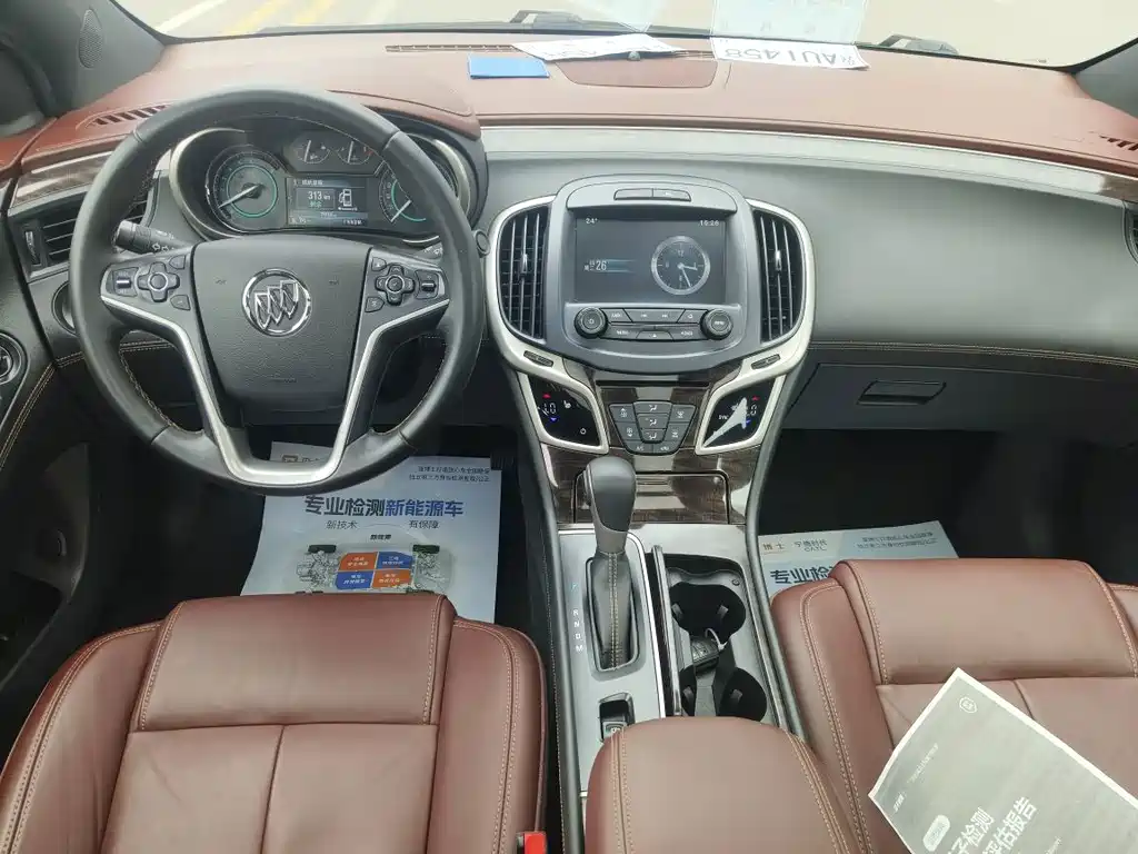 Buick LaCrosse — миниатюра 5