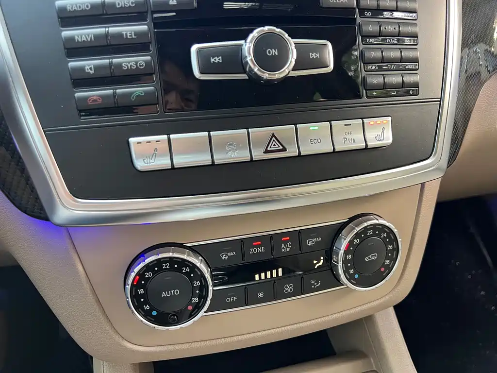 Mercedes-Benz M-Class — миниатюра 9