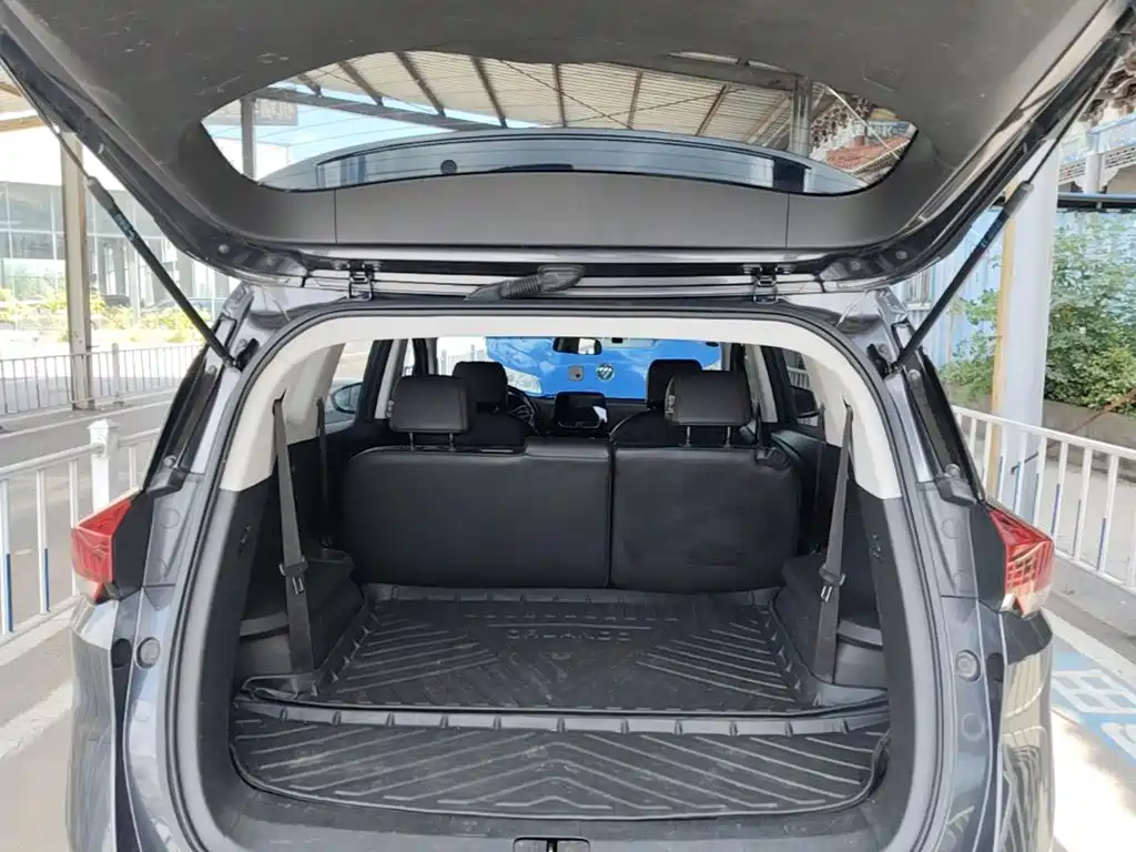 Chevrolet Volando — миниатюра 19