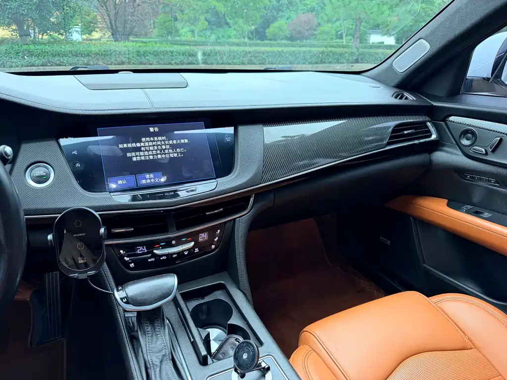 Cadillac CT6 — миниатюра 14