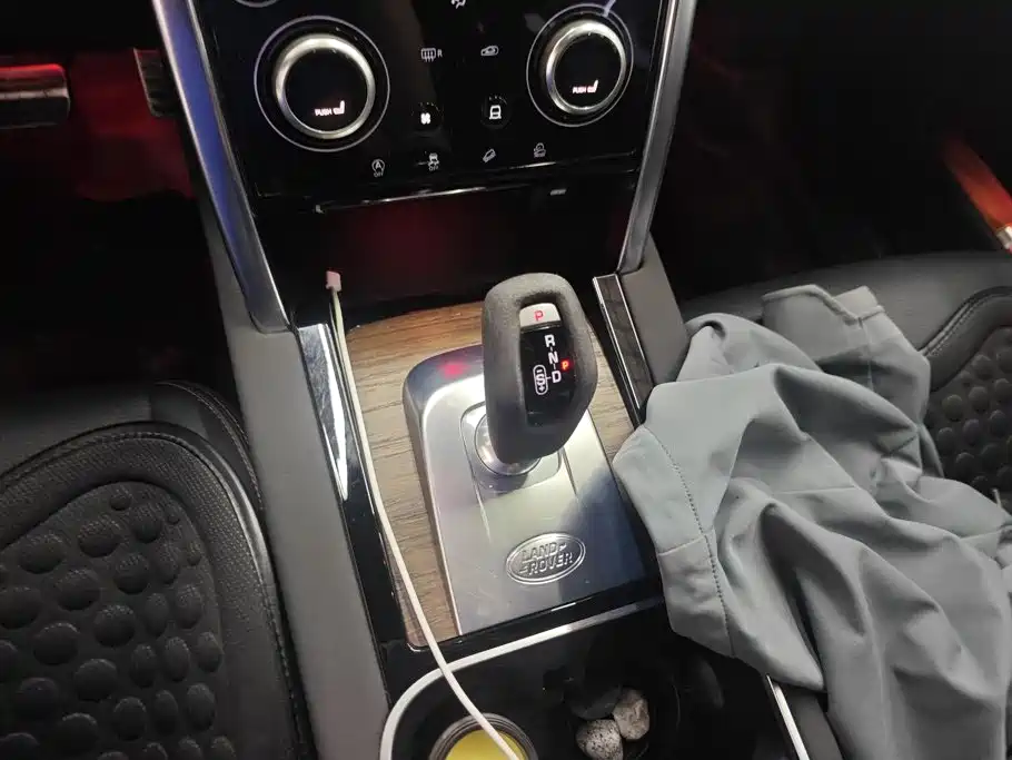 Land Rover Discovery Sport — миниатюра 16