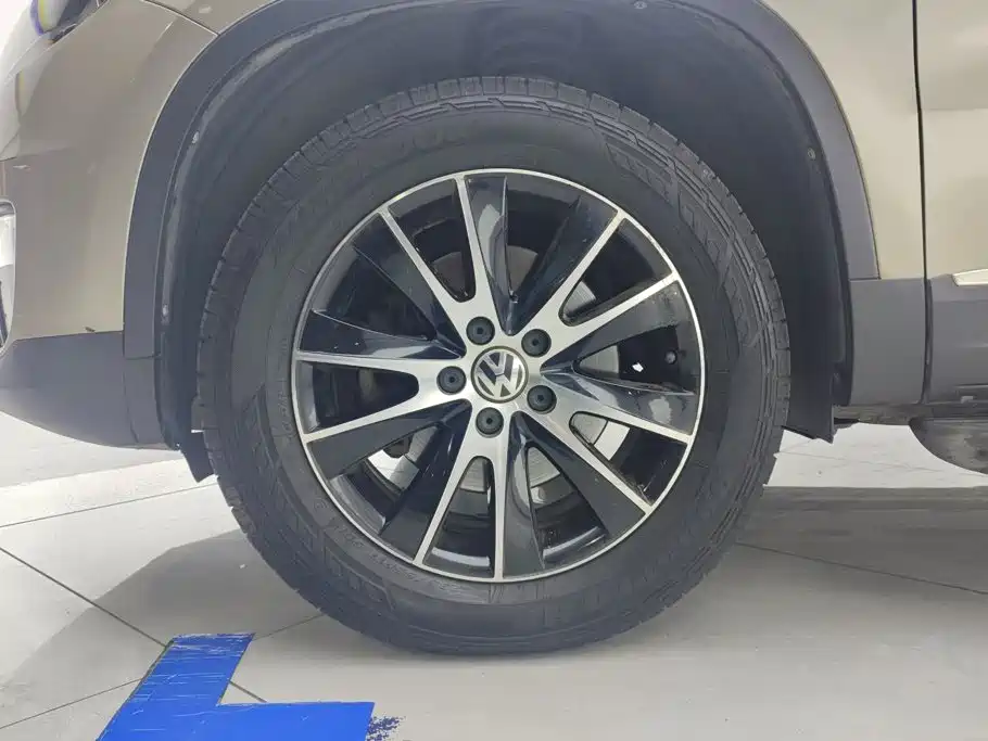 Volkswagen Tiguan — миниатюра 6