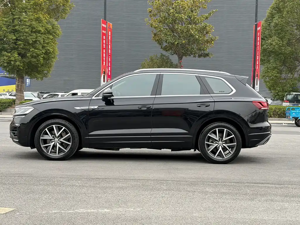 Volkswagen Touareg — миниатюра 6