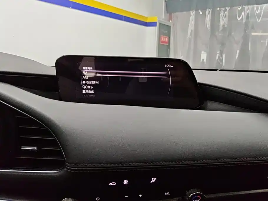 Mazda 3 Axela — миниатюра 13