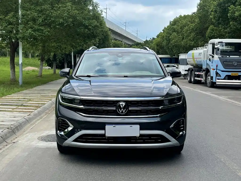Volkswagen Talagon — миниатюра 3