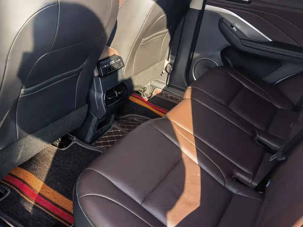 WEI PAI WEI BRAND VV6