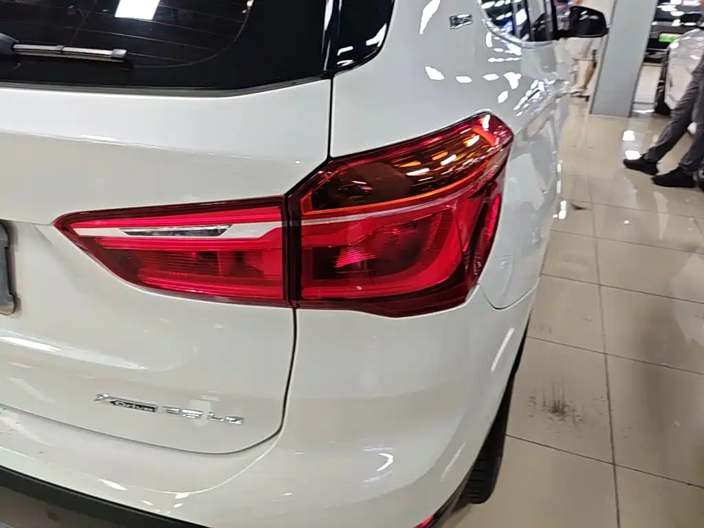 BMW X1 New Energy — миниатюра 8