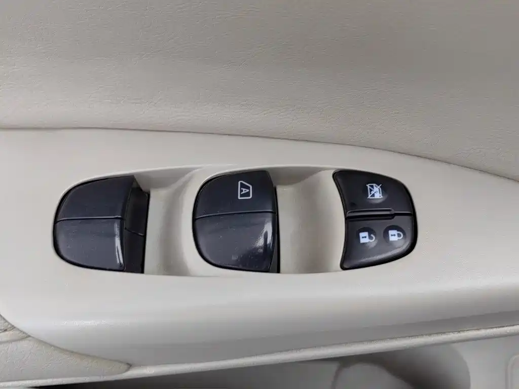 Nissan Sylphy — миниатюра 9