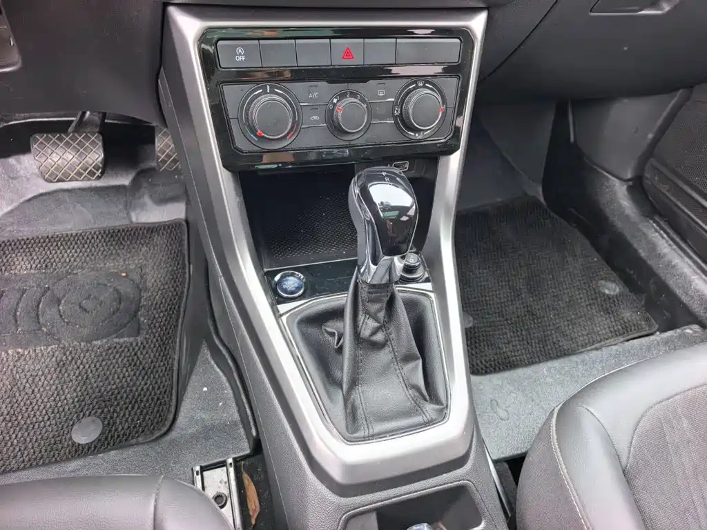 Volkswagen T-Cross — миниатюра 14