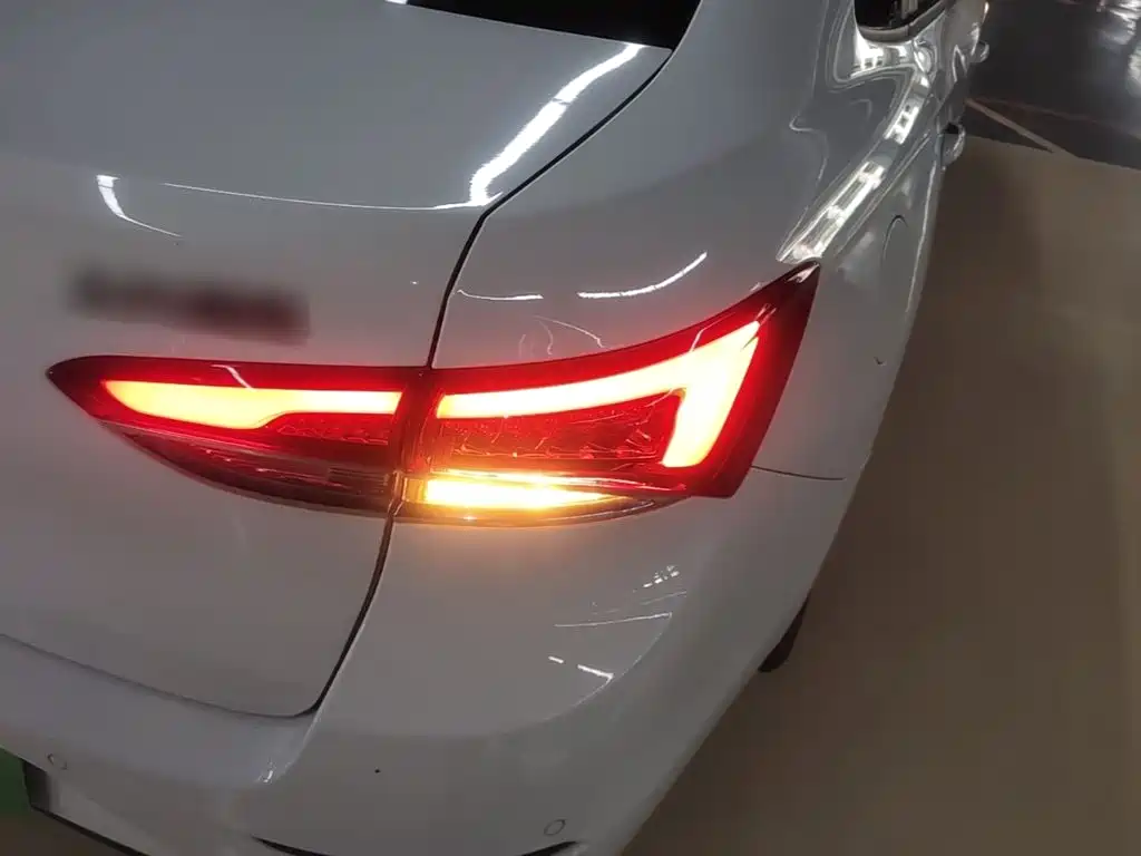 Buick Excelle — миниатюра 8