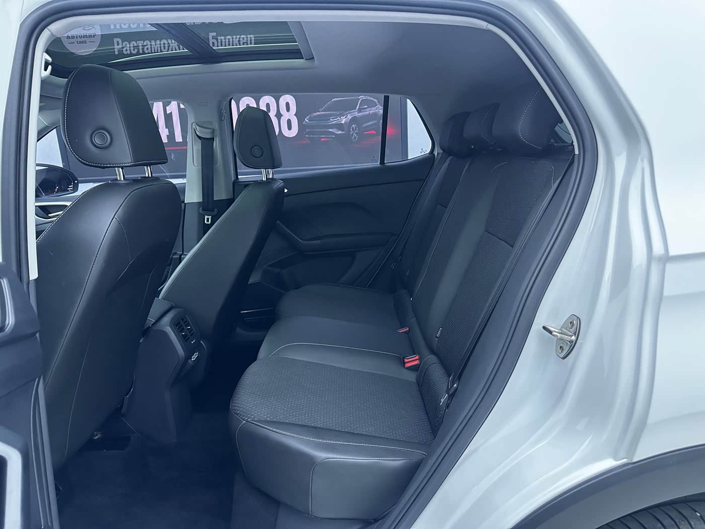 Volkswagen Tanying 1.5 л 2023 г. Белый, пробег 12000 км