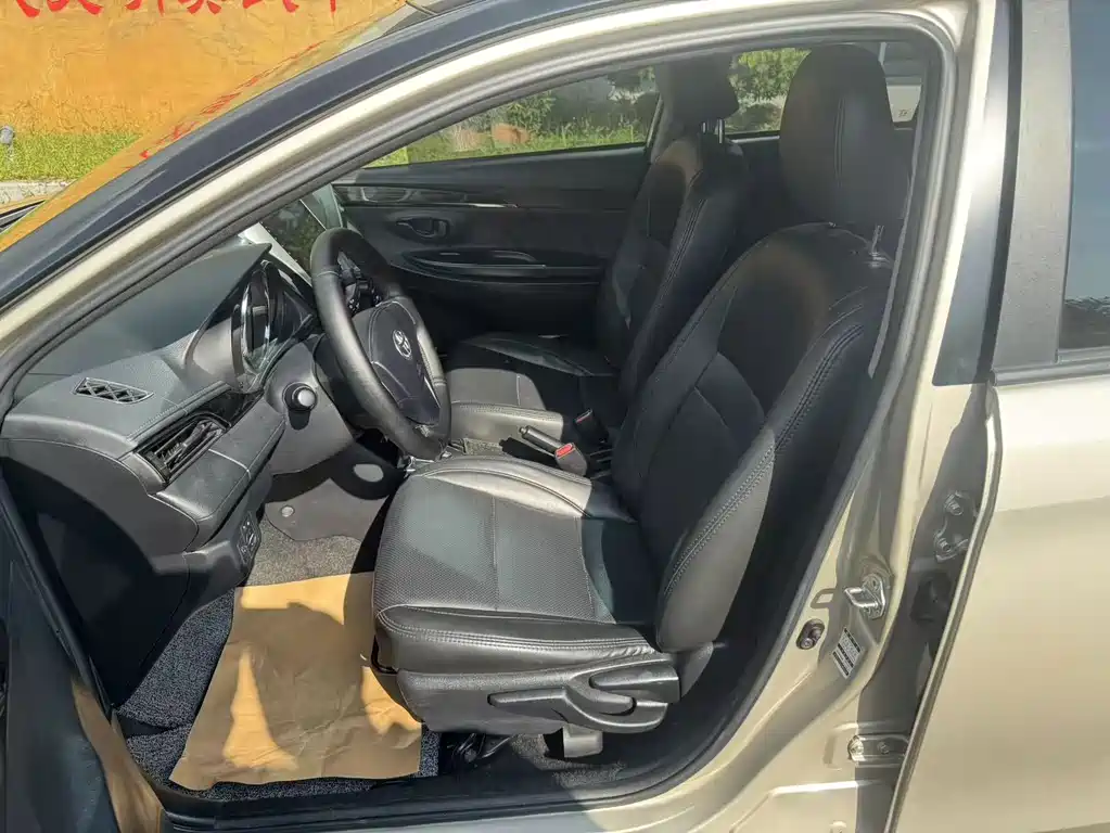 Toyota Vios FS — миниатюра 8