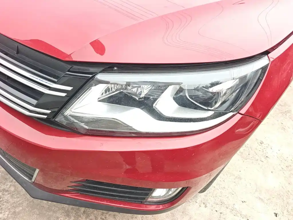 Volkswagen Tiguan — миниатюра 24