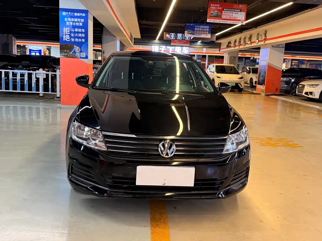 Volkswagen Lavida — миниатюра 2