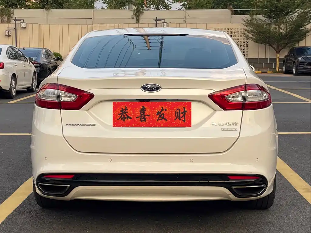 Ford Mondeo — миниатюра 6