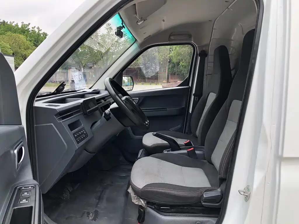 Farizon V 2023 V6E 41.86kWh Premium