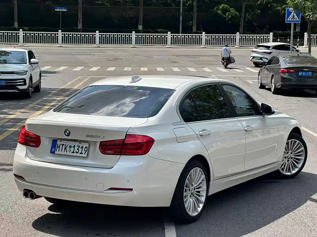 BMW 3 Series — миниатюра 9
