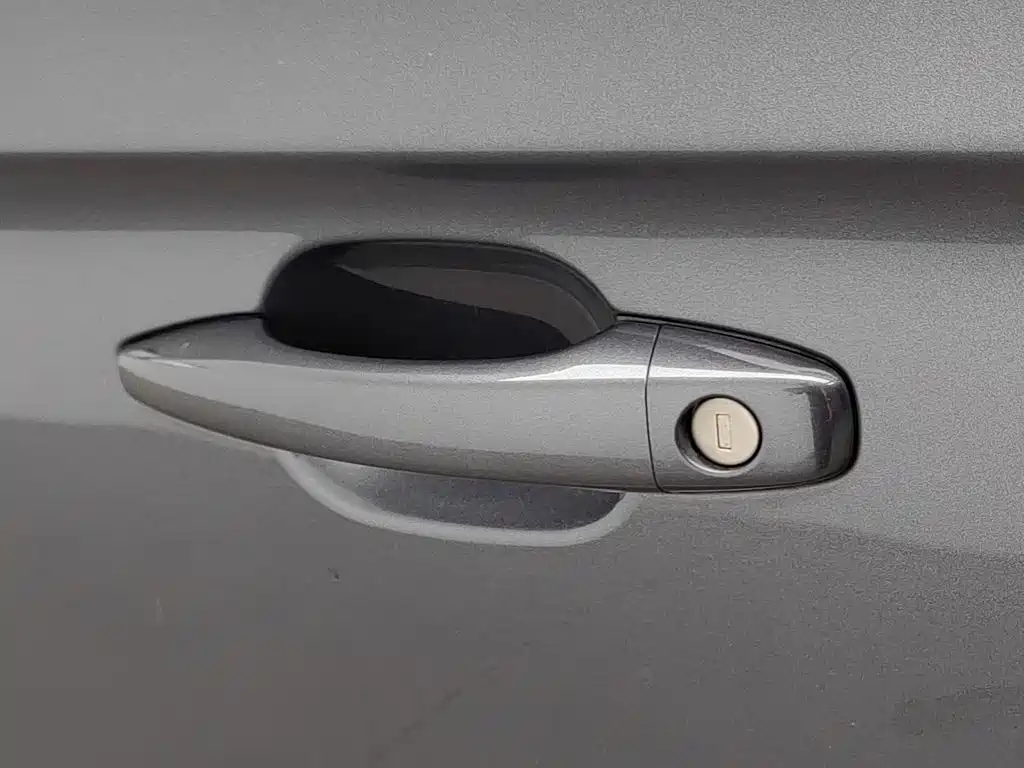 Citroen Elysee — миниатюра 18