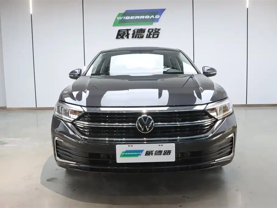 Volkswagen Sagitar 2026 3000 300TSI DSG