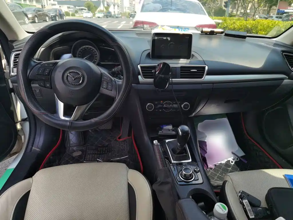 Mazda 3 Axela — миниатюра 6