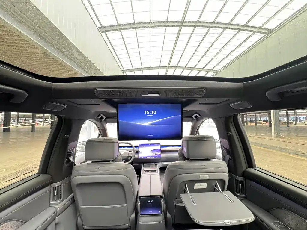 NIO ES8 — миниатюра 10