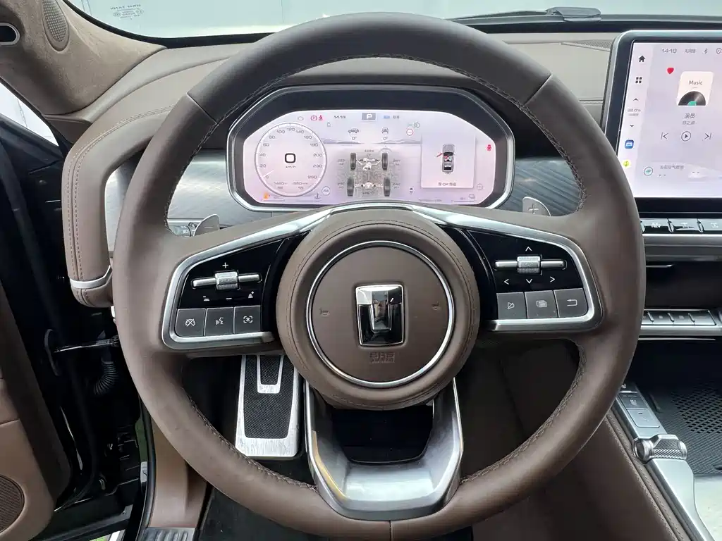 TANK TANK 700 NEW ENERGY