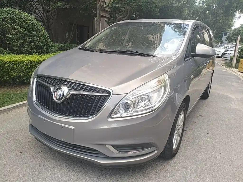 Buick GL8 — миниатюра 2