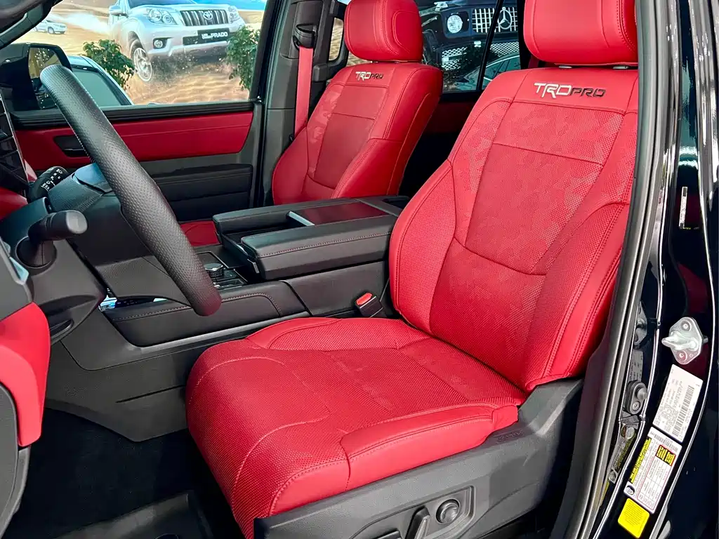 Toyota Sequoia — миниатюра 6