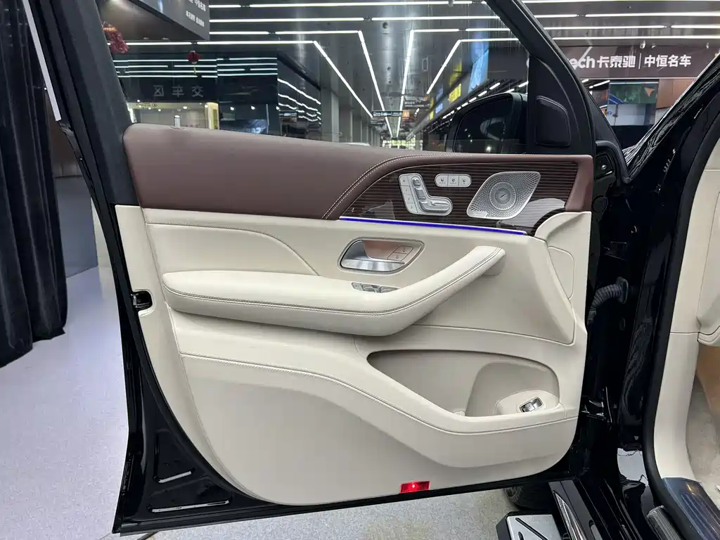 MERCEDES-BENZ MAYBACH GLS