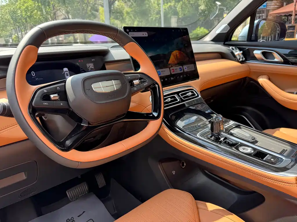 Geely Boyue L — миниатюра 11