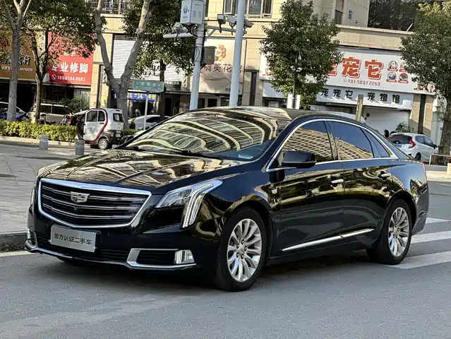 CADILLAC XTS