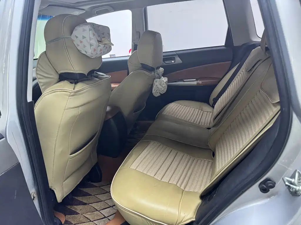 Subaru Forester 2011 2.5XS AT Luxury