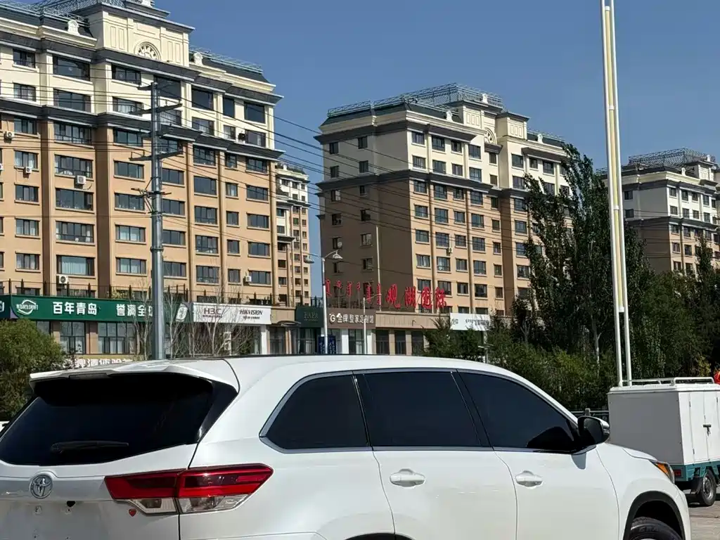 Toyota Highlander — миниатюра 11