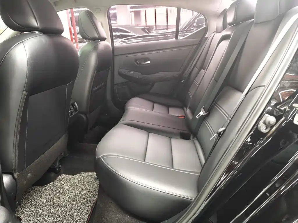 Nissan Sylphy — миниатюра 8