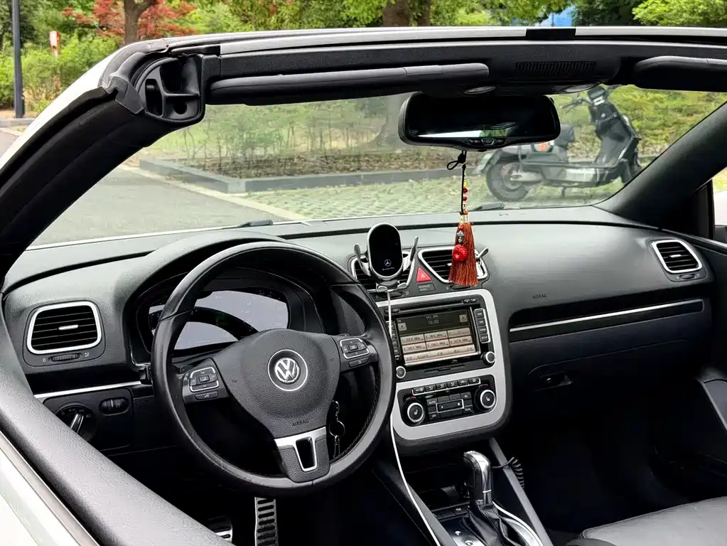 Volkswagen Eos 2011 2.0TSI