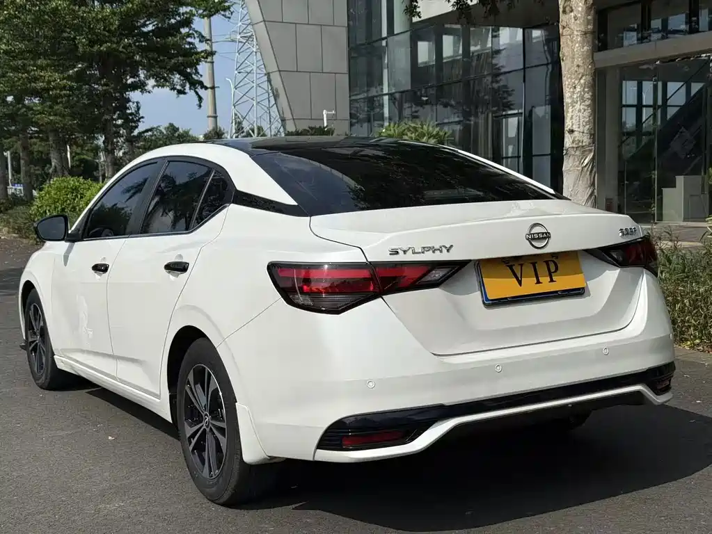 Nissan Sylphy — миниатюра 8