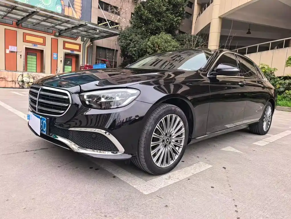 Mercedes-Benz E-Class — миниатюра 4