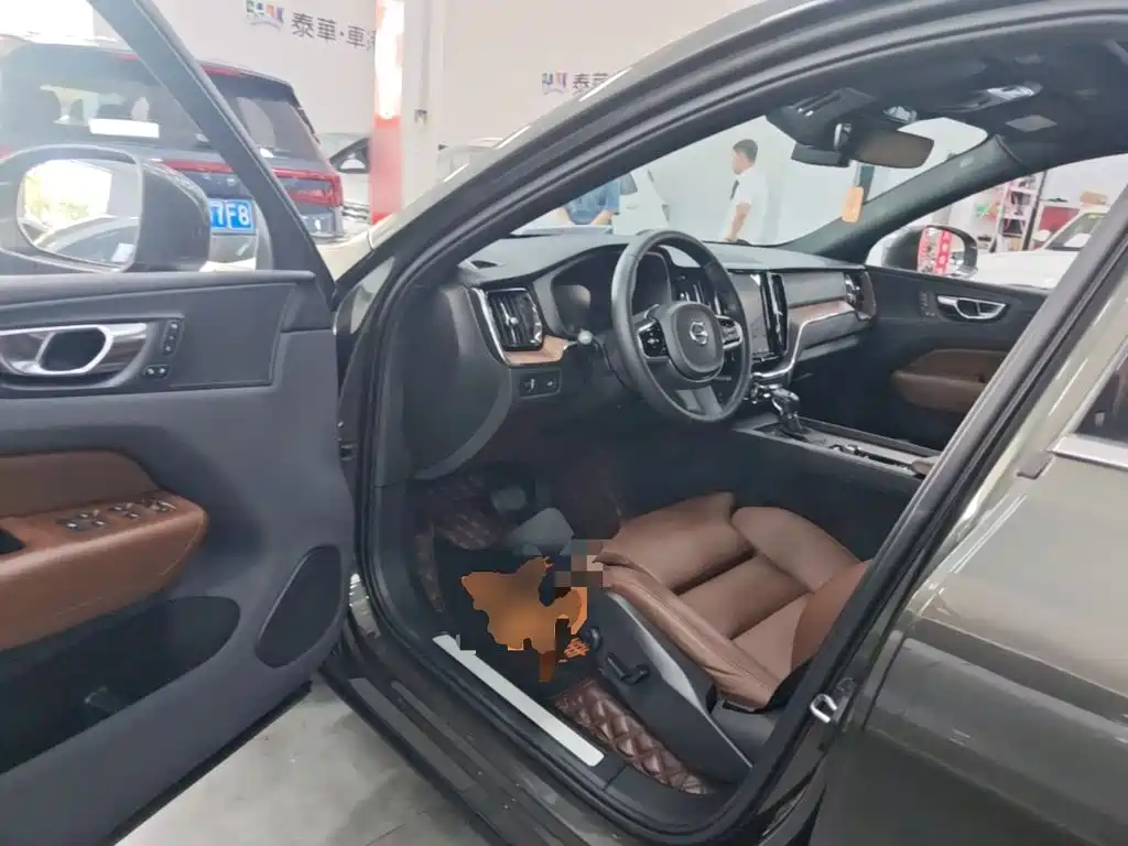 Volvo XC60 — миниатюра 16